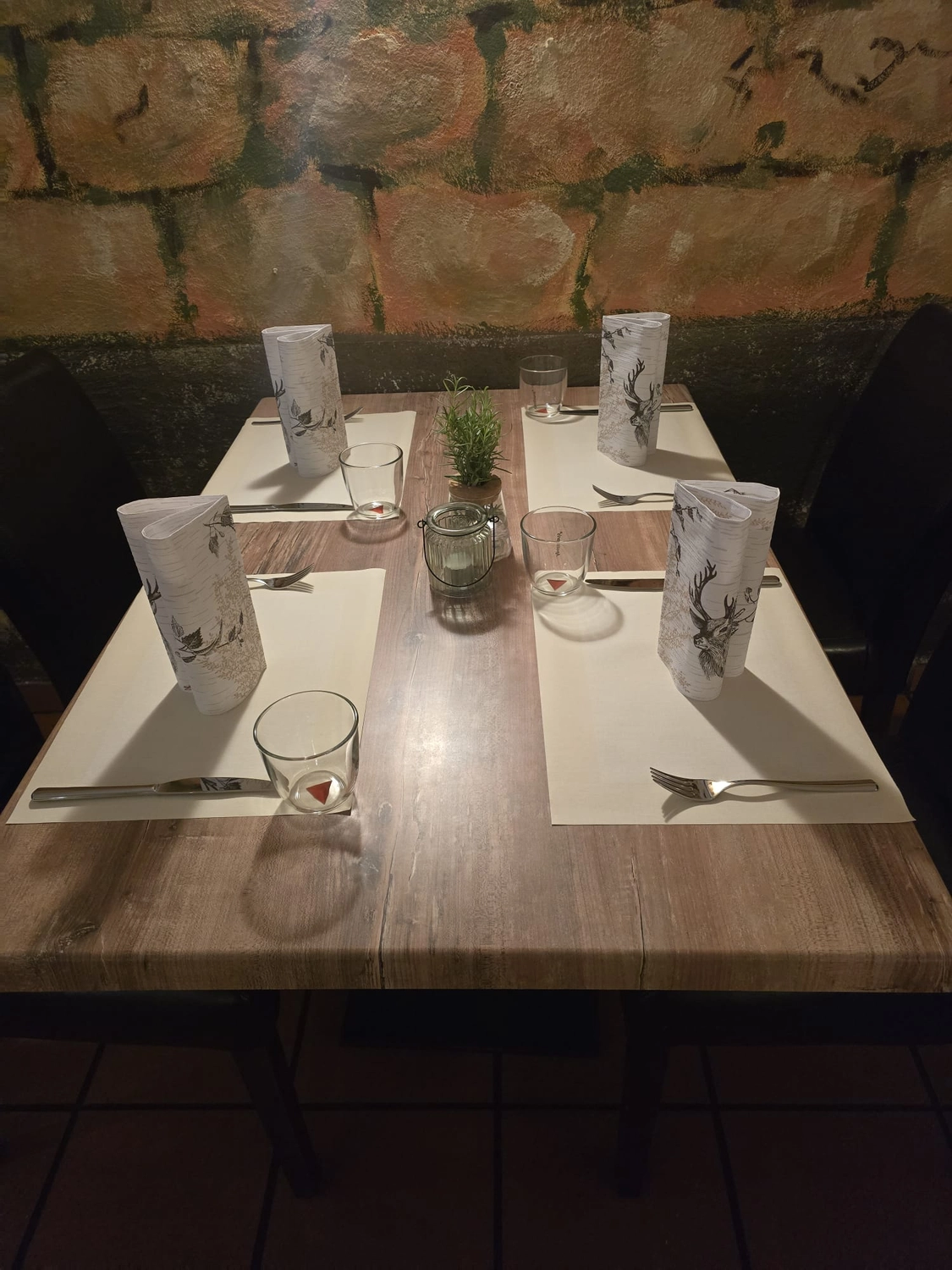 Waldivan - Restaurant - Essen